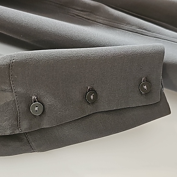 LIKE NEW 100% silk grey Club Monaco front button dress - size US 2 - Picture 7 of 7